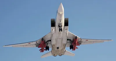 Ту-22М Сверхзвуковой самолёт , …» — создано в Шедевруме