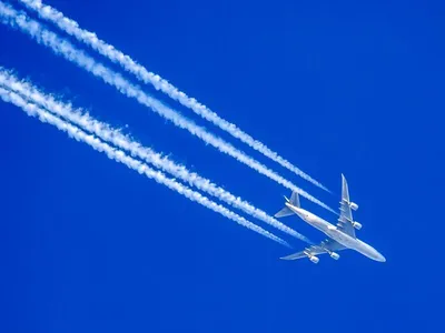 Тема фото: самолет в небе | Красивые фото самолетов в небе | Фото самолетов  в небе в хорошем качестве