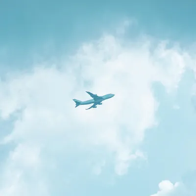 Почему пассажирские самолёты летают на такой большой высоте?