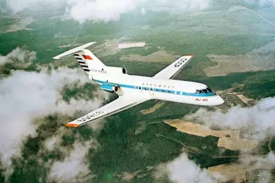 МС-21-300 с крылом из российских композитов выполнил первый полет