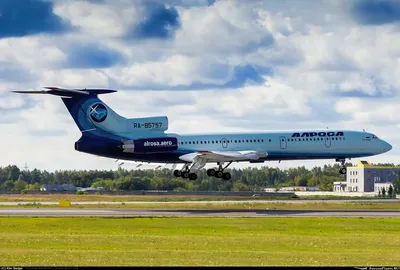 Самолет Ту-134 после заключительного пассажирского рейса прибыл в  Новосибирск - AEX.RU