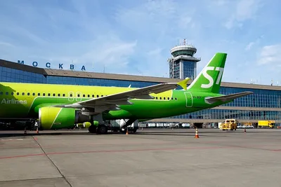 Самолет авиакомпании S7 Airlines резко прервал взлет в аэропорту  Новосибирска