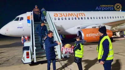 Самолет авиакомпании «Азимут» сел в Тбилиси