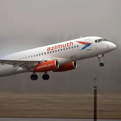 Авиакомпания \"Азимут\" отозвала судебный иск к поставлявшей ей самолеты  Superjet ГТЛК - AEX.RU