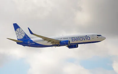 Самолет авиакомпании \"Белавиа\" вернулся в Минск из-за трещин на стекле  кабины пилотов - AEX.RU