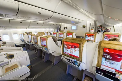 Авиакомпания Emirates решила отменить заказ на пассажирские самолеты Boeing  | ИА Красная Весна