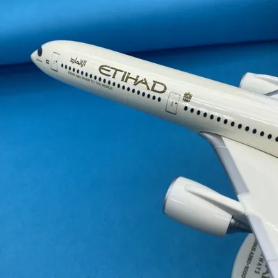 Модель самолета Boeing 787-9 Etihad Airways 1:200 610636