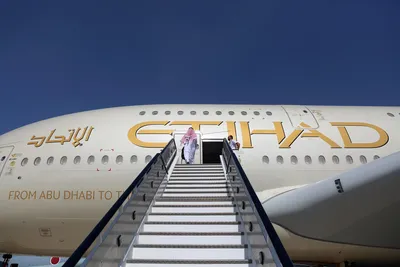 Резиденция на Etihad airways Airbus A380 из Абу-Даби в Хитроу