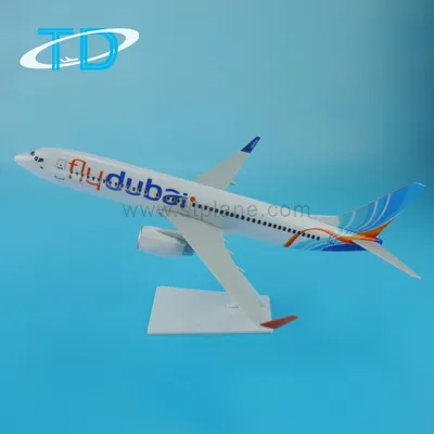 Модель самолета Boeing 737 MAX Fly Dubai 1:85 (с подсветкой салона) IP0218