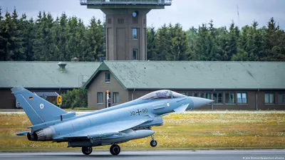 ВВС Германии начали патрулирование неба над странами Балтии – DW –  01.08.2022