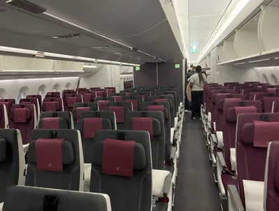 Cariverga | Обзор: Qatar Airways, бизнес-класс (Boeing 777-300ER), Тегеран  – Доха