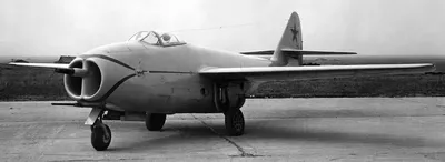 Почему после появления в советских ВВС реактивных самолетов, снова начали  выпускать поршневые самолеты Лавочкина Ла-11 | 56-я Параллель | Дзен