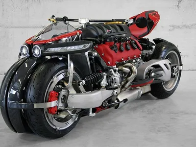 Изображение огромного мотоцикла: выбирайте размер и формат при скачивании