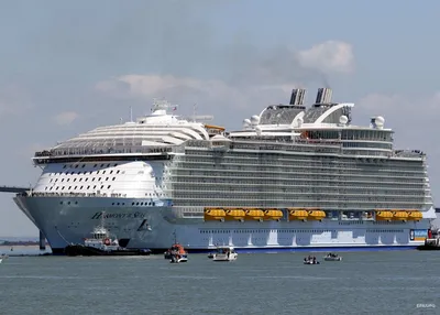 В Майами прибыл самый большой круизный лайнер в мире. ФОТО - ForumDaily