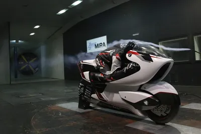 Невероятно быстрый мотоцикл на фотографии – узнайте все о нем