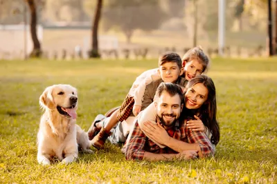 Семейное фото с собакой 