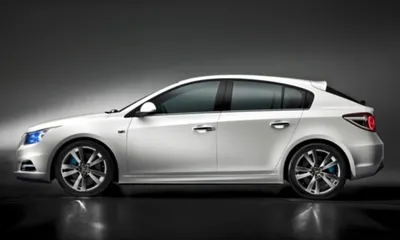 File:2017 Chevrolet Cruze Premier in Mosaic Black, Front Right,  08-01-2022.jpg - Wikipedia