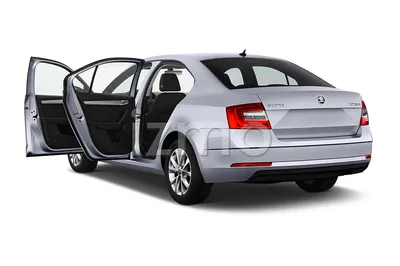 Škoda Octavia combi rental: room for 4–5 persons | Avantgarde Prague