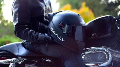 Красивые фото шлемов для мотоциклов: доступные форматы (JPG, PNG, WebP)
