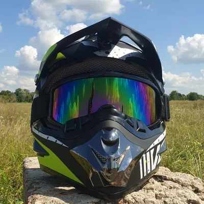 Арт шлемов для мотоциклов - потрясающий фон