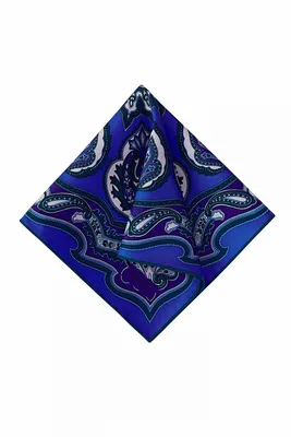 Узористый синий платок: новое изображение для вас