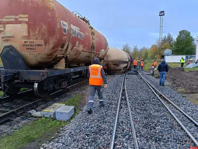 В Крыму назвали причину схода грузового поезда | Пикабу