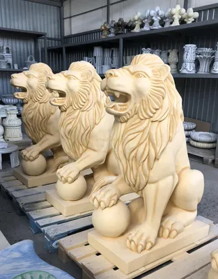 Садовая скульптура — Императорский лев (Бронза) - купить у поставщика  КОРОЛЕВСКАЯ АРХИТЕКТУРА