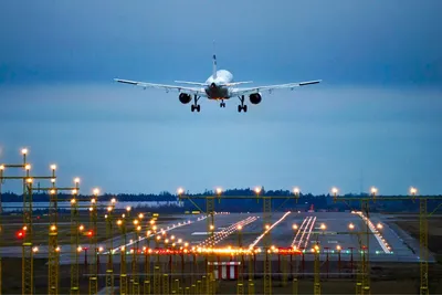 Летевший из Перми в Сочи самолет с туристами развернули в воздухе -  Российская газета