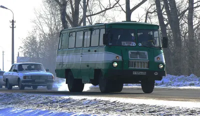 Фотофакты. В Алтайском крае до сих пор ездят редкие советские автобусы для  мелиораторов
