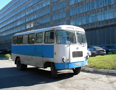 Люксовый автобус советской туристической индустрии.