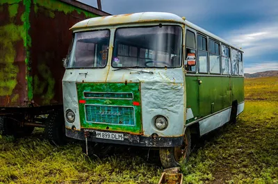 Автобусы: Масштабная модель 1:43 Городской автобус ЛиАЗ-677М, красно-белый, Советский  Автобус (СОВА)