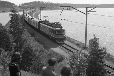 Фото советского поезда навеяло на россиян воспоминания о путешествиях -  Мослента