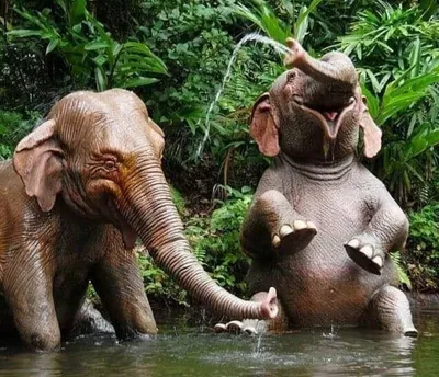 Скрещивание мыши и слона» — создано в Шедевруме