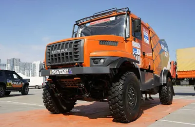 Kamaz435091 из мастер-гонщика камаз спортивный грузовик для проведения  ралли. международные коммерческие транспортные средства Редакционное Фото -  изображение насчитывающей россия, представление: 229448136