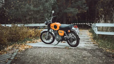 Фотография спортивного мотоцикла на айфон