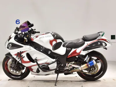 Спортивные мотоциклы Suzuki: скачать фото бесплатно