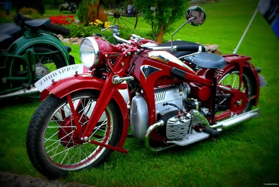 Интересные фото старинных мотоциклов - наслаждайтесь прекрасными деталями
