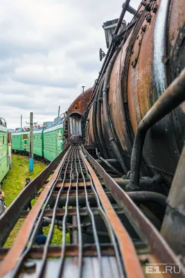 Бесплатные Старые поезда / новые перспективы стоковые фотографии |  FreeImages