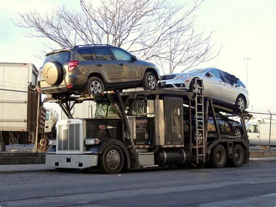 Столетная история тяжёлых грузовиков и магистральных тягачей Chevrolet