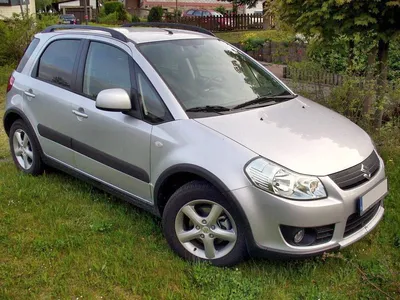 2009 Suzuki SX4 compact 4x4 SUV Stock Photo - Alamy