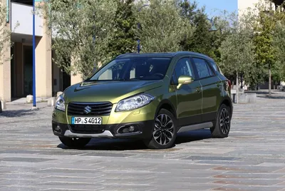 2014 Suzuki SX4: Suzuki Still Produces Autos, Just Not for Us