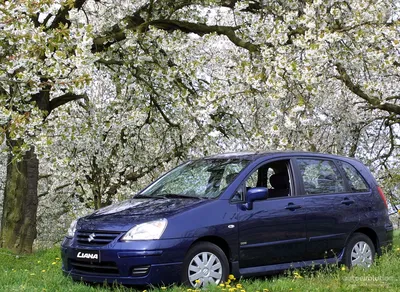 Suzuki Aerio SX 1 Stock Photo - Alamy