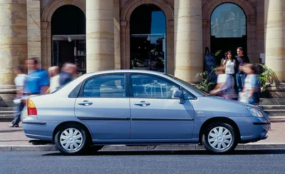 File:Suzuki Aerio 1.6 GLX 2003 (15977584051).jpg - Wikimedia Commons