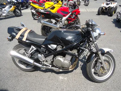 https://iconicmotorbikeauctions.com/auction/1992-suzuki-bandit-gsf400-project/