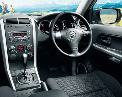 Фото Suzuki Grand Vitara (2008 - 2012) - фотографии, фото салона Suzuki  Grand Vitara, III рест. поколение