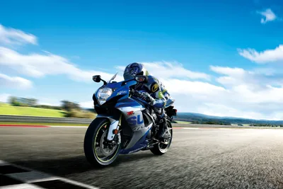 The Suzuki GSX-R750: Is There No Replacement For Displacement? - MotoAmerica