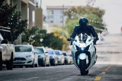 Suzuki Hayabusa – самый быстрый серийный мотоцикл в мире | bibimot | Дзен