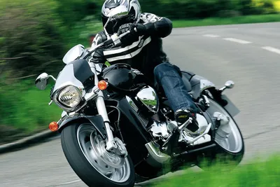 Suzuki M1800R Intruder | Futuristic motorcycle, Bobber motorcycle, Custom  motorcycles