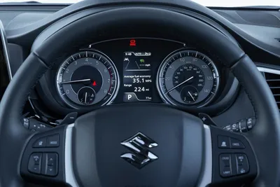 Suzuki SX4 1.6 4WD AT GLX NAV (2012), интерьер компактного кроссовера —  ДРАЙВ