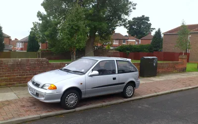 Suzuki Swift 2000, 2001, 2002, 2003, хэтчбек 5 дв., 1 поколение технические  характеристики и комплектации